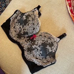 Victoria secret lined double demi bra